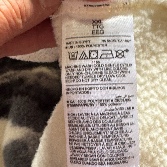 Old Navy Sherp 1/4 Zip Polar Bear - Picture 8 of 10